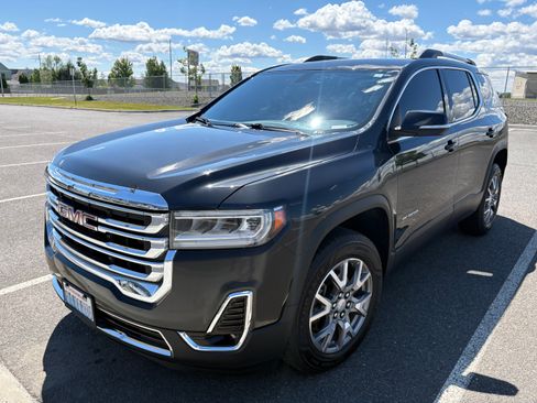 Used 2020 GMC Acadia SLT AWD/4WD image 1