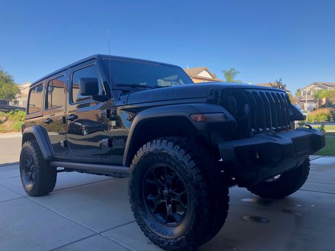 Used 2020 Jeep Wrangler Unlimited Sport AWD/4WD image 1