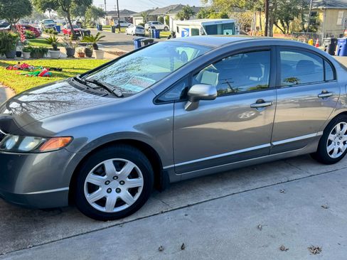 Used 2007 Honda Civic LX image 4