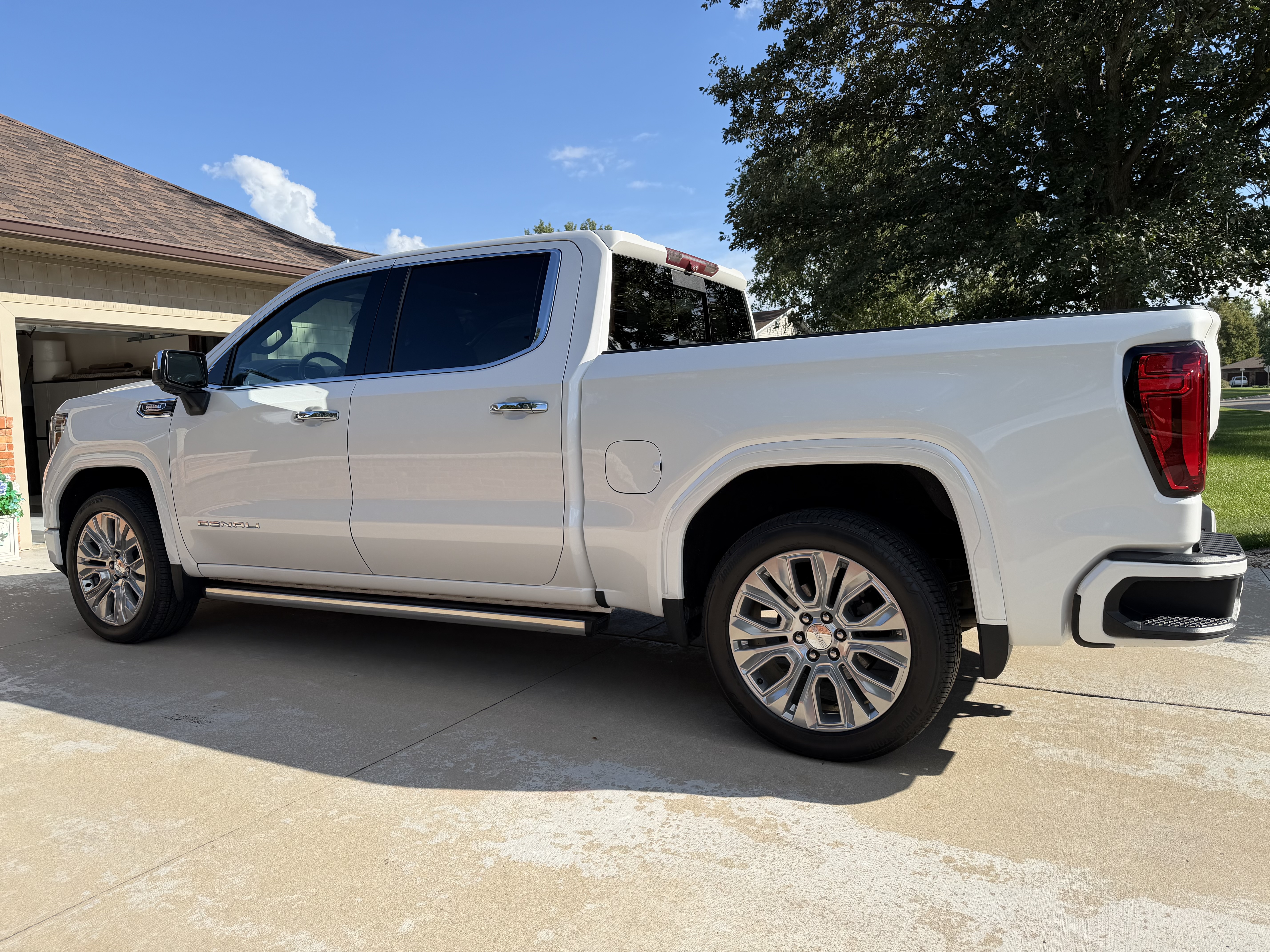 Used 2020 GMC Sierra 1500 Denali w/ Denali Ultimate Package AWD/4WD image 18