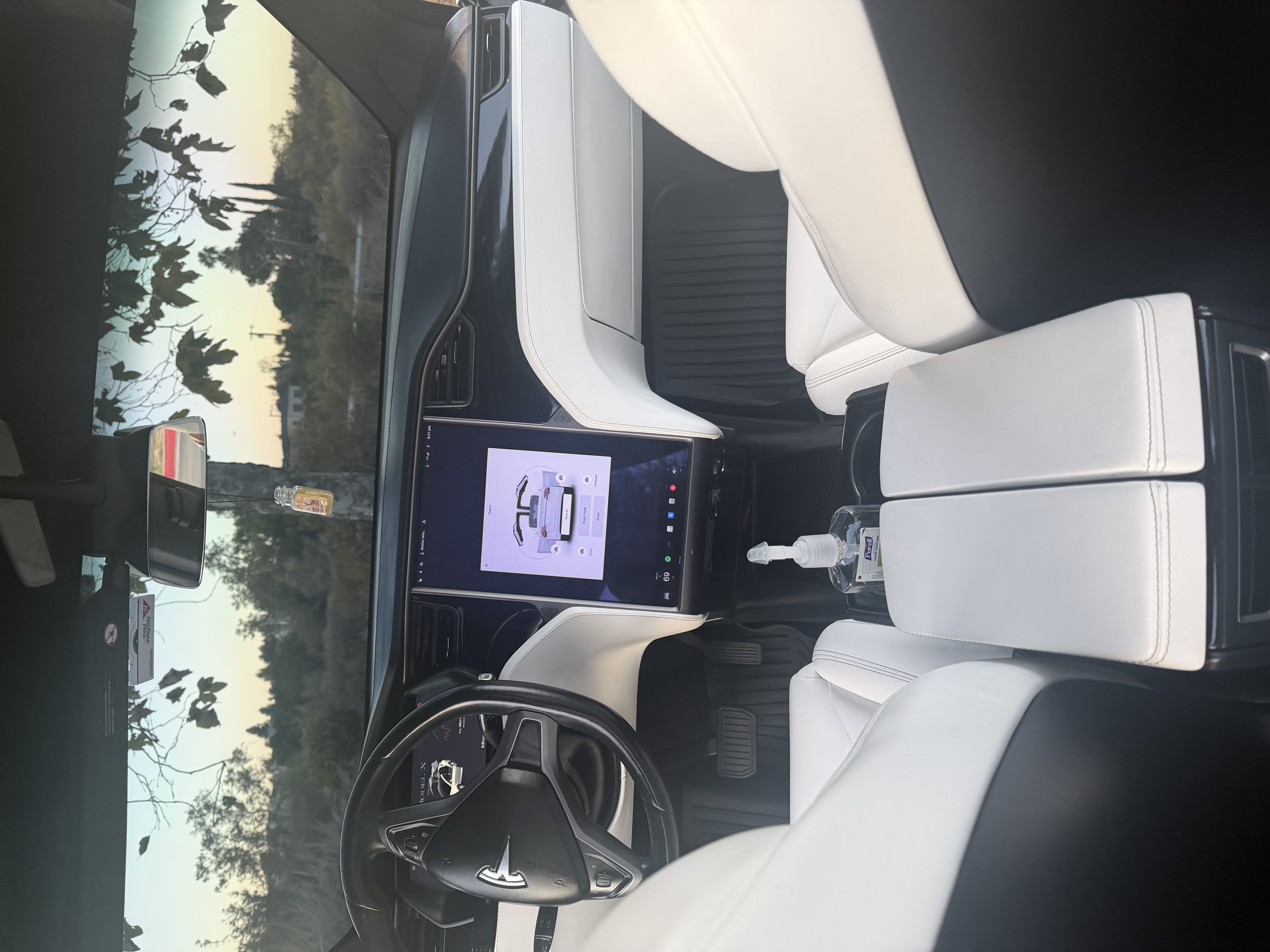 Used 2019 Tesla Model X Long Range AWD/4WD image 29