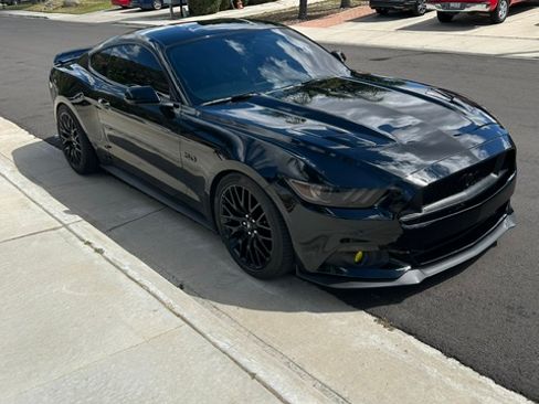 Used 2017 Ford Mustang GT w/ GT Performance Package RWD image 1