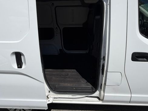Used 2020 Nissan NV200 SV FWD image 4
