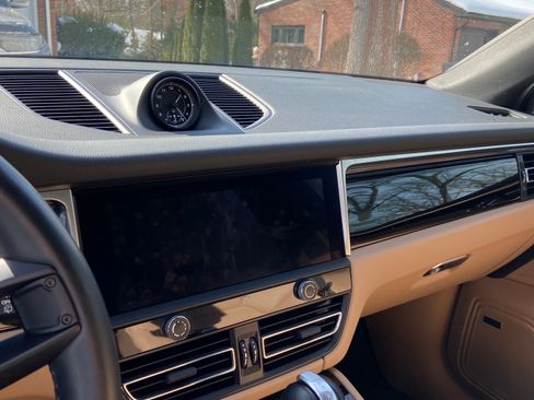 Used 2023 Porsche Macan S image 18