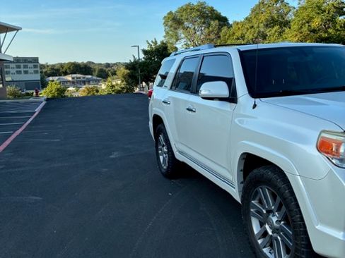Used 2010 Toyota 4Runner Limited AWD/4WD image 6