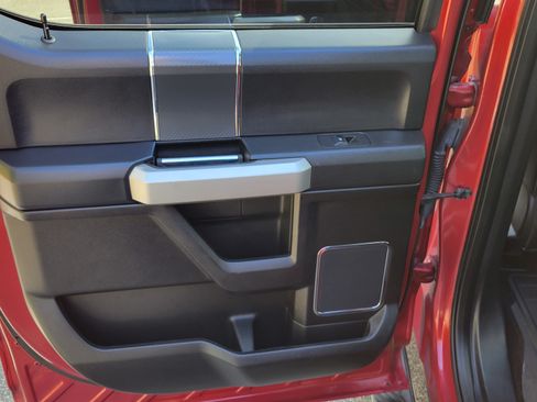 Used 2018 Ford F150 Lariat w/ Equipment Group 502A Luxury image 19