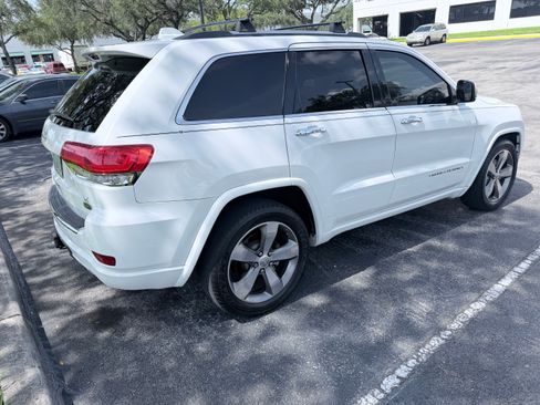 Used 2015 Jeep Grand Cherokee Overland AWD/4WD image 5