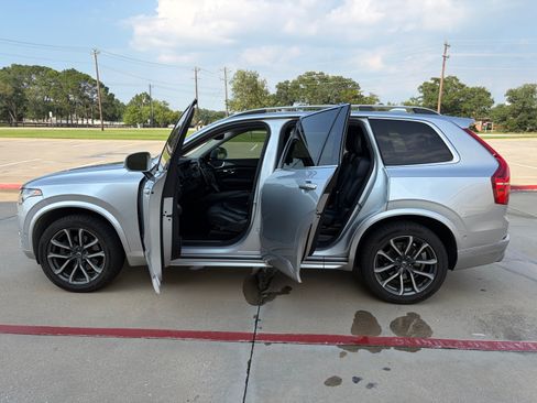 Used 2017 Volvo XC90 T6 Momentum w/ Vision Package AWD/4WD image 30