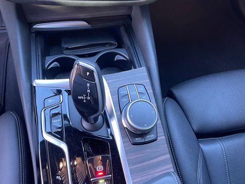 Used 2022 BMW 530i w/ Convenience Package image 14