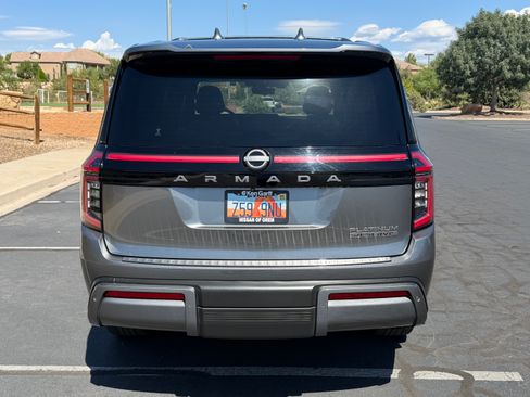 Used 2026 Nissan Armada Platinum Reserve AWD/4WD image 17