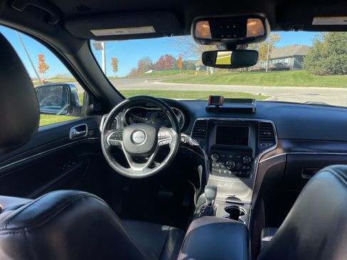 Used 2018 Jeep Grand Cherokee Limited image 13