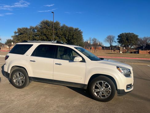 Used 2016 GMC Acadia SLT image 4