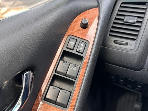Used 2012 Nissan Murano LE FWD image 8