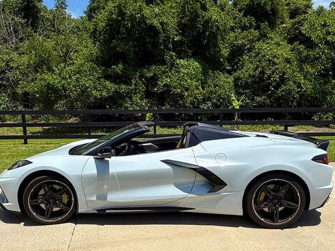 Used 2023 Chevrolet Corvette Stingray Premium Conv w/ Z51 Performance Package RWD image 10