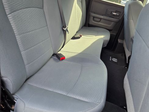 Used 2018 RAM 1500 Classic SLT image 42