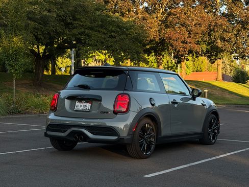 Used 2023 MINI Cooper S FWD image 2