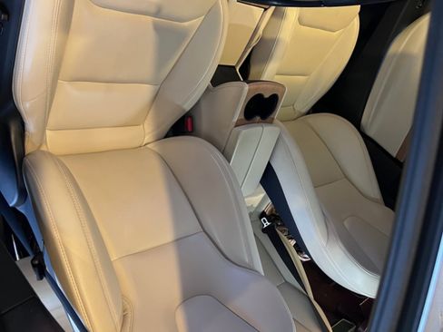 Used 2021 Tesla Model X Long Range image 14