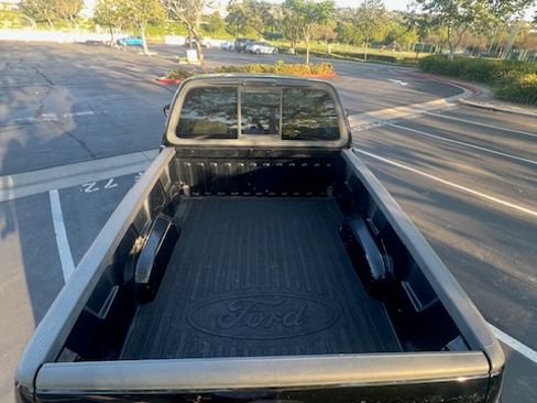 Used 2002 Ford F150 Lightning RWD image 6