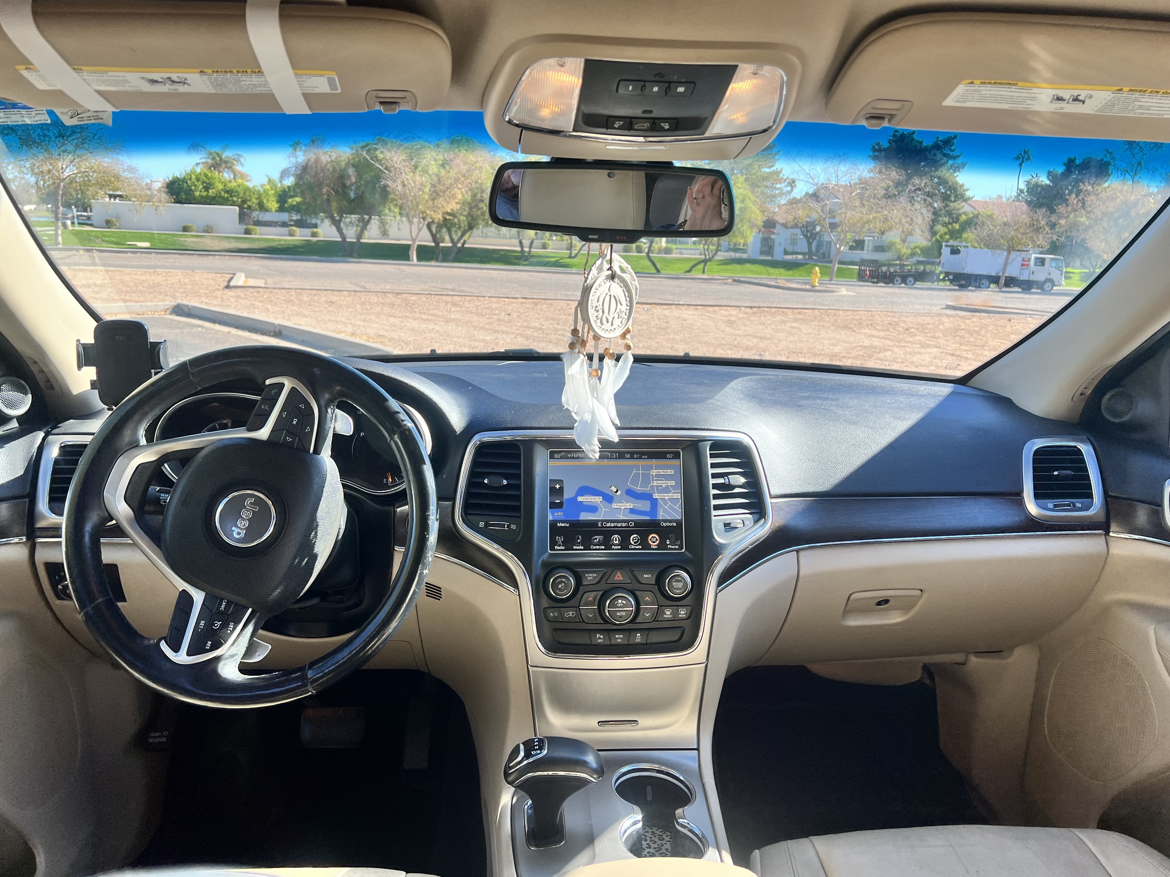 Used 2015 Jeep Grand Cherokee Limited w/ Trailer Tow Group IV AWD/4WD image 10