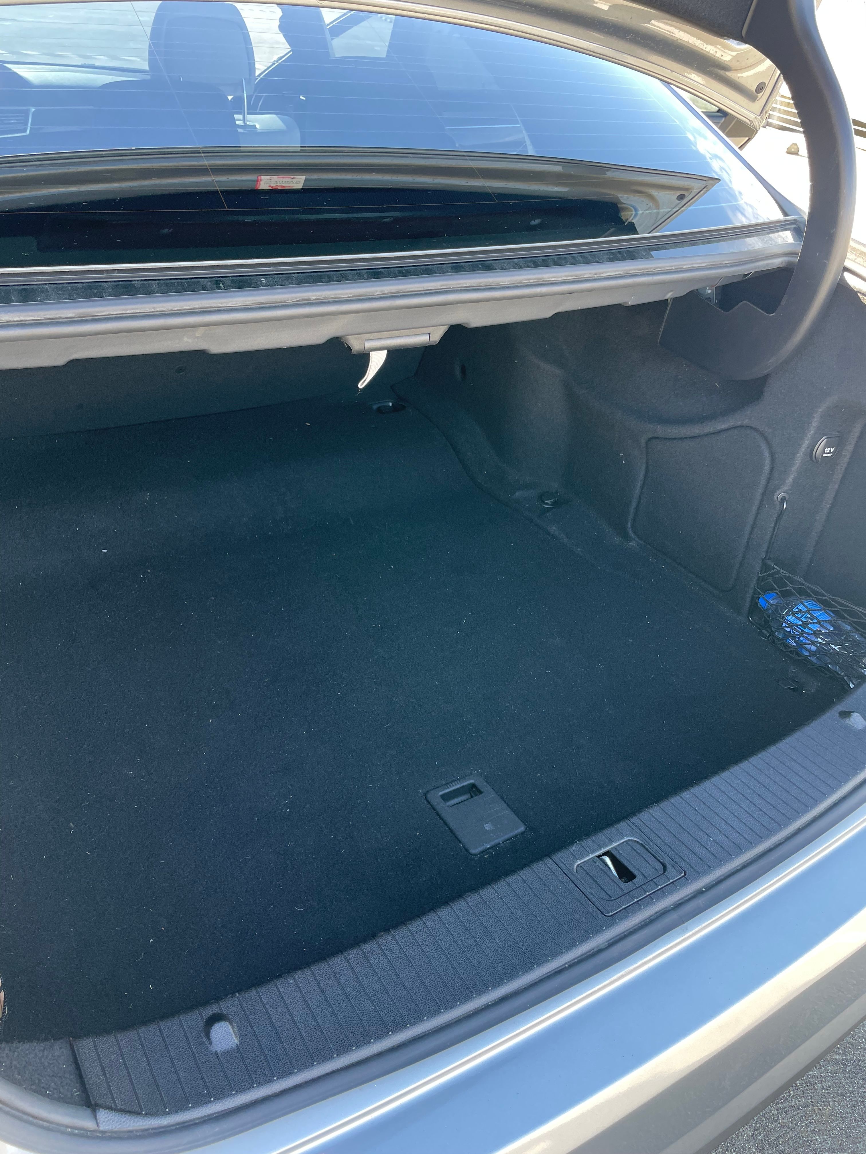 Used 2012 Mercedes-Benz E 550 4MATIC Sedan image 29