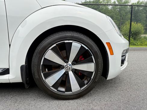 Used 2013 Volkswagen Beetle 2.0T FWD image 12