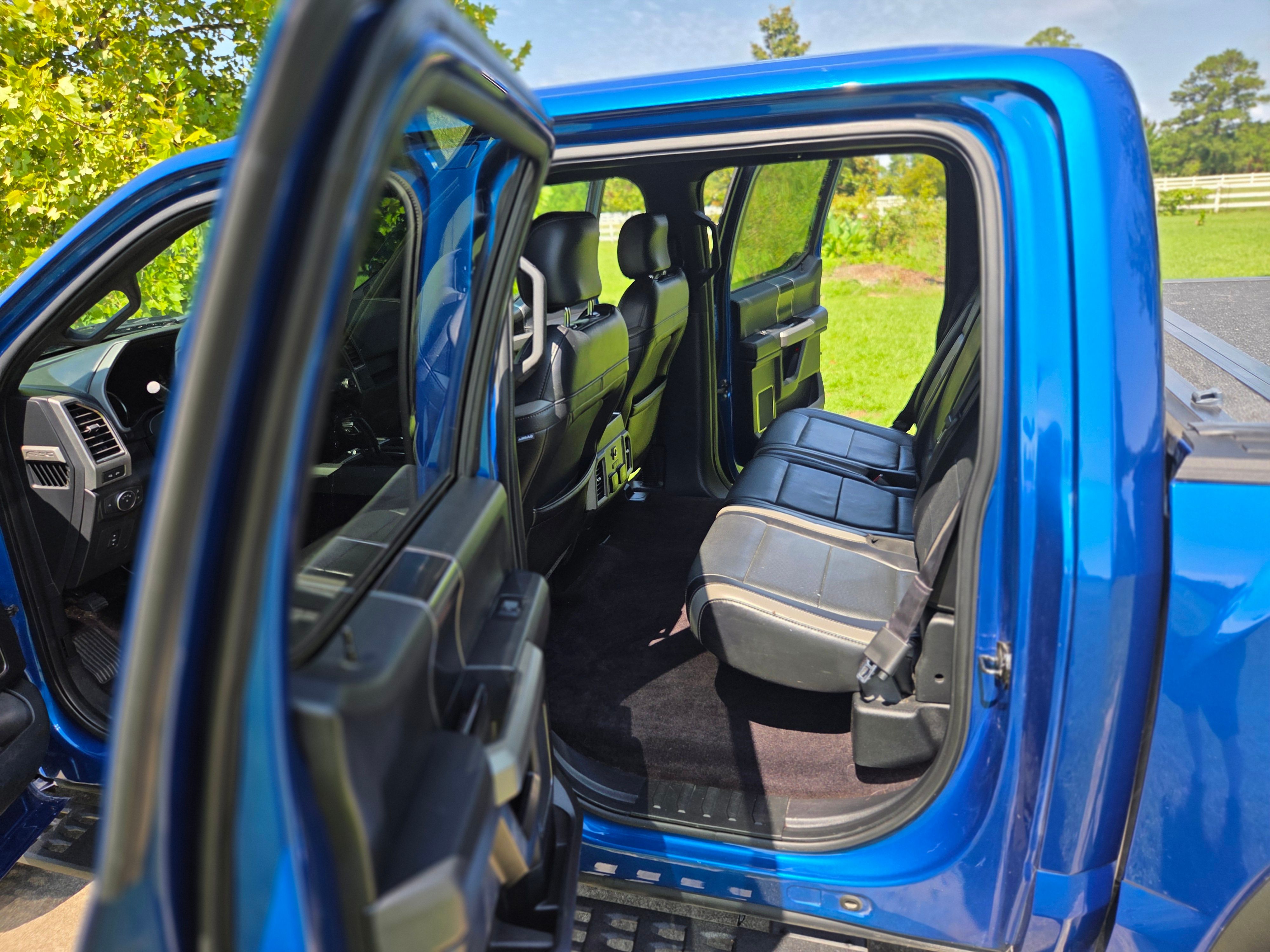 Used 2017 Ford F150 Raptor w/ Equipment Group 802A Luxury AWD/4WD image 19