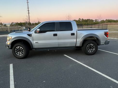 Used 2014 Ford F150 Raptor w/ Equipment Group 801A Luxury image 6