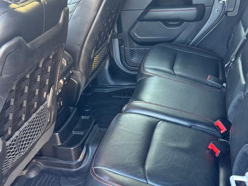 Used 2019 Jeep Wrangler Unlimited Rubicon image 10