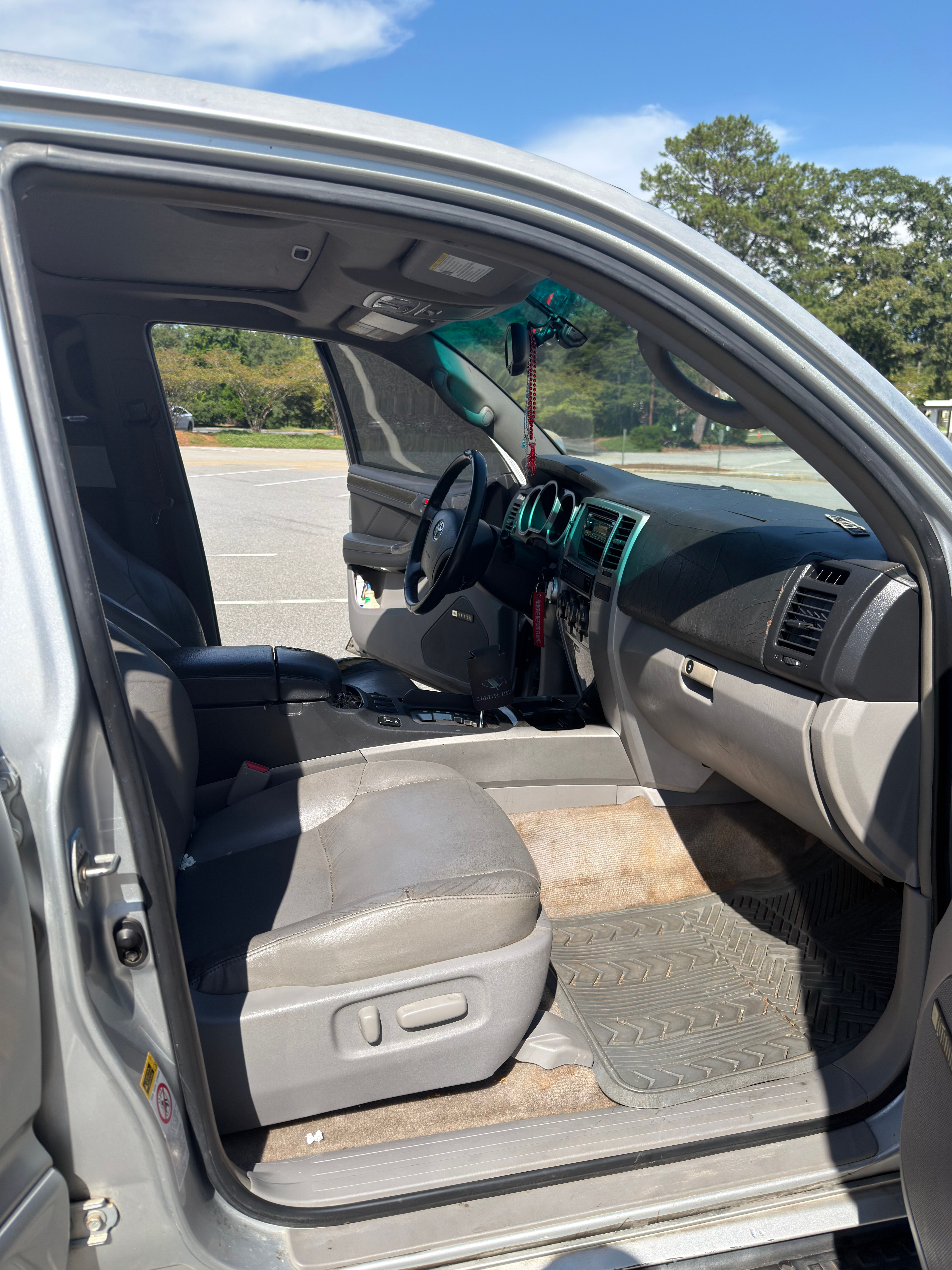 Used 2005 Toyota 4Runner Limited AWD/4WD image 11