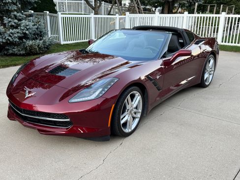 Used 2019 Chevrolet Corvette Stingray Coupe w/ 1LT image 2
