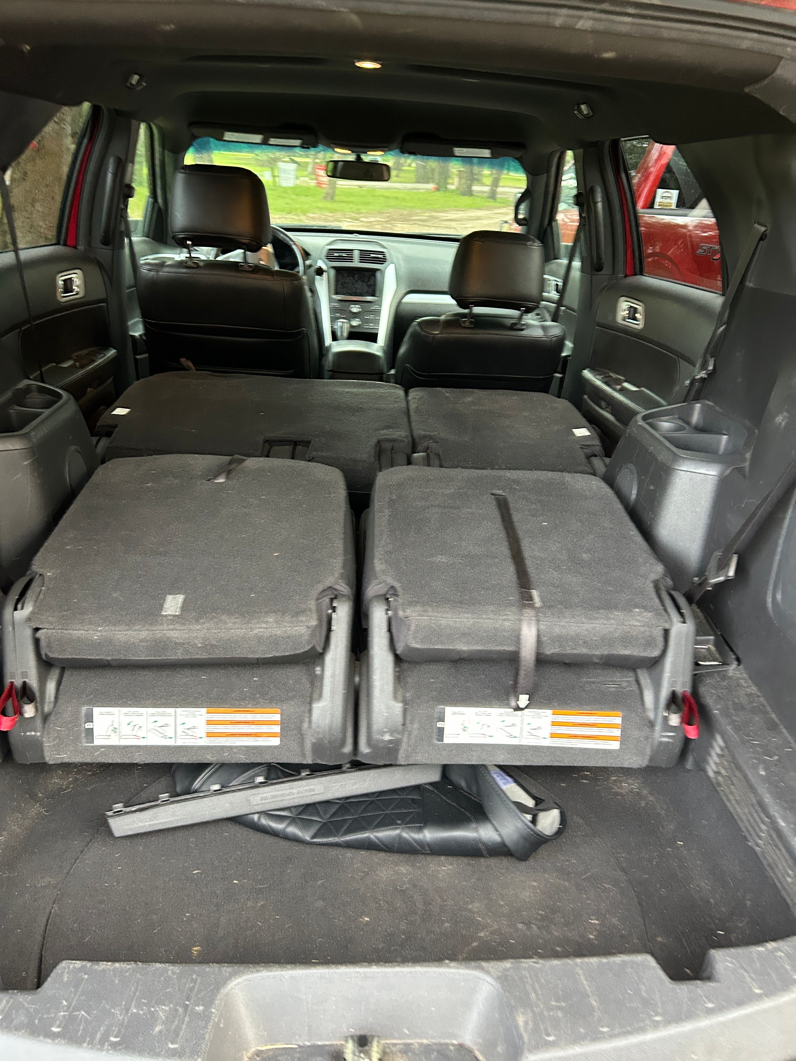 Used 2011 Ford Explorer XLT w/ 202A Rapid Spec Order Code FWD image 9