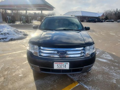 Used 2008 Ford Taurus X SEL image 1