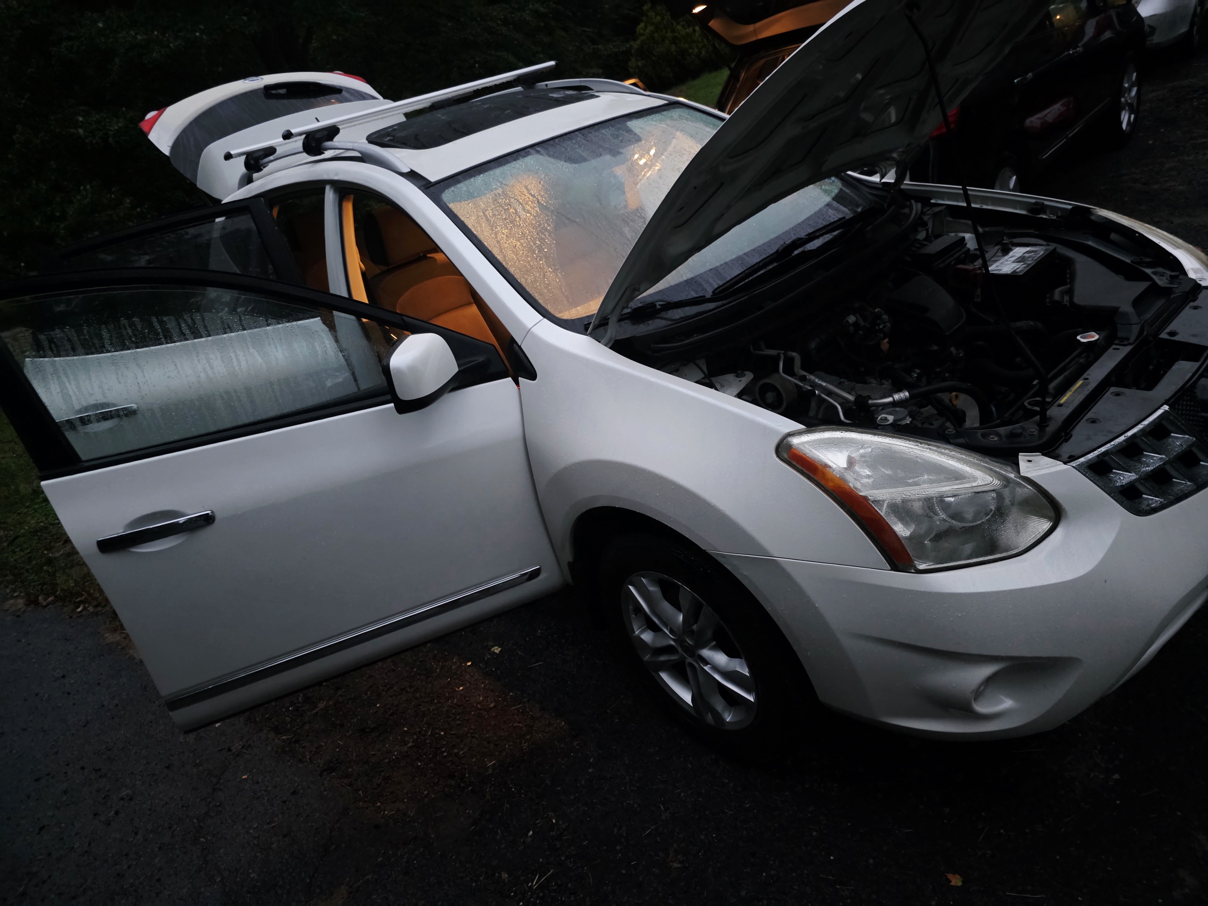 Used 2012 Nissan Rogue SV w/ Premium Pkg AWD/4WD image 28