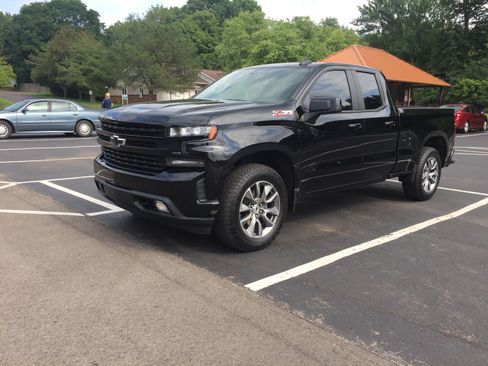 Used 2020 Chevrolet Silverado 1500 RST image 2