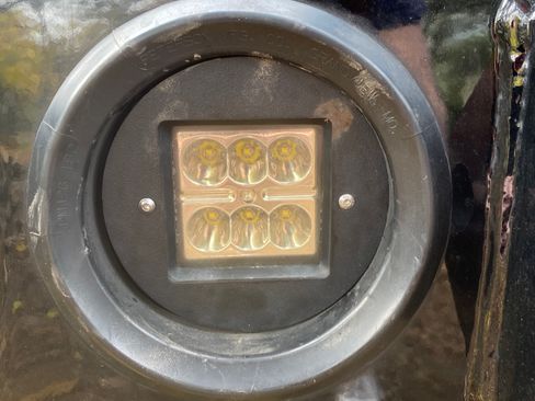 Used 2015 Chevrolet Silverado 1500 High Country w/ High Country Premium Package image 13