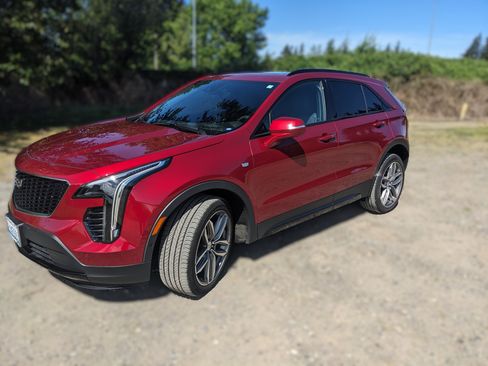 Used 2021 Cadillac XT4 Sport AWD/4WD image 2