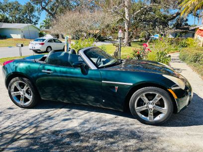 Used 2007 Pontiac Solstice Convertible w/ Premium Package