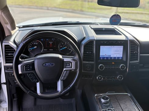 Used 2020 Ford Expedition Max Platinum image 11