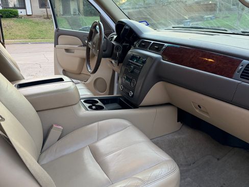 Used 2011 GMC Yukon XL SLT w/ Texas Edition image 14