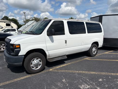 Used 2008 Ford E-350 and Econoline 350 XL RWD image 1