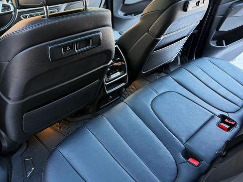 Used 2022 BMW X5 M50i w/ Premium Package image 5