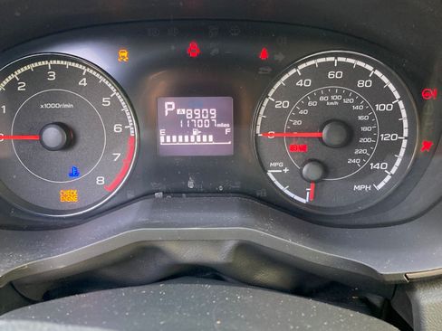 Used 2017 Subaru Impreza 2.0i Premium image 10