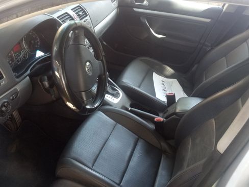 Used 2005 Volkswagen Jetta TDI FWD image 13