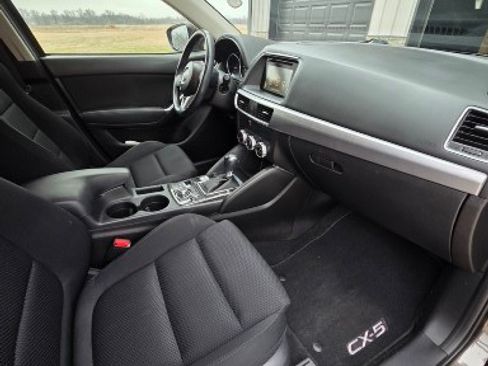 Used 2016 MAZDA CX-5 Touring image 19