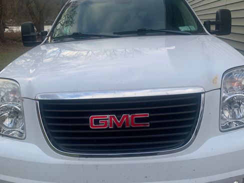 Used 2012 GMC Yukon XL 2500 SLT AWD/4WD image 9