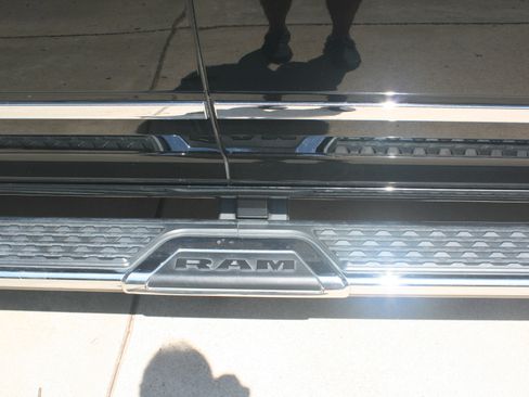 Used 2021 RAM 2500 Limited AWD/4WD image 14