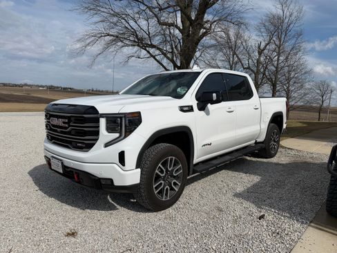 Used 2026 GMC Sierra 1500 AT4 w/ AT4 Preferred Package image 1