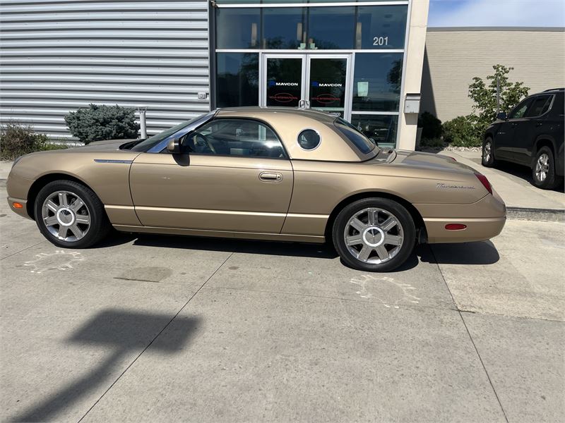 Used 2005 Ford Thunderbird RWD image 2