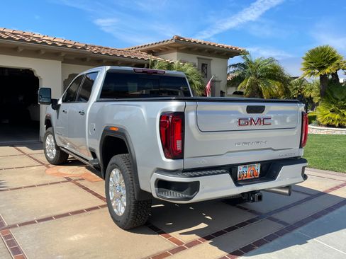 Used 2021 GMC Sierra 2500 Denali w/ Denali Ultimate Package image 6