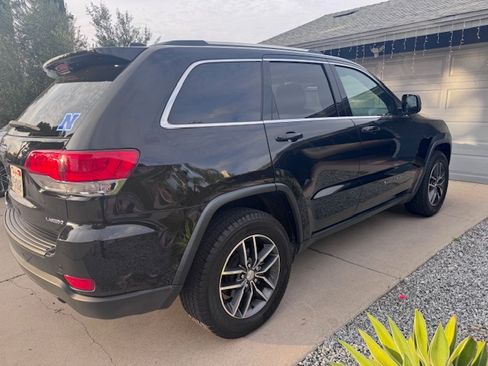 Used 2018 Jeep Grand Cherokee Laredo image 6